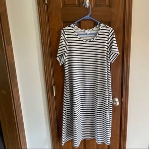 LuLaRoe Jesse Dress